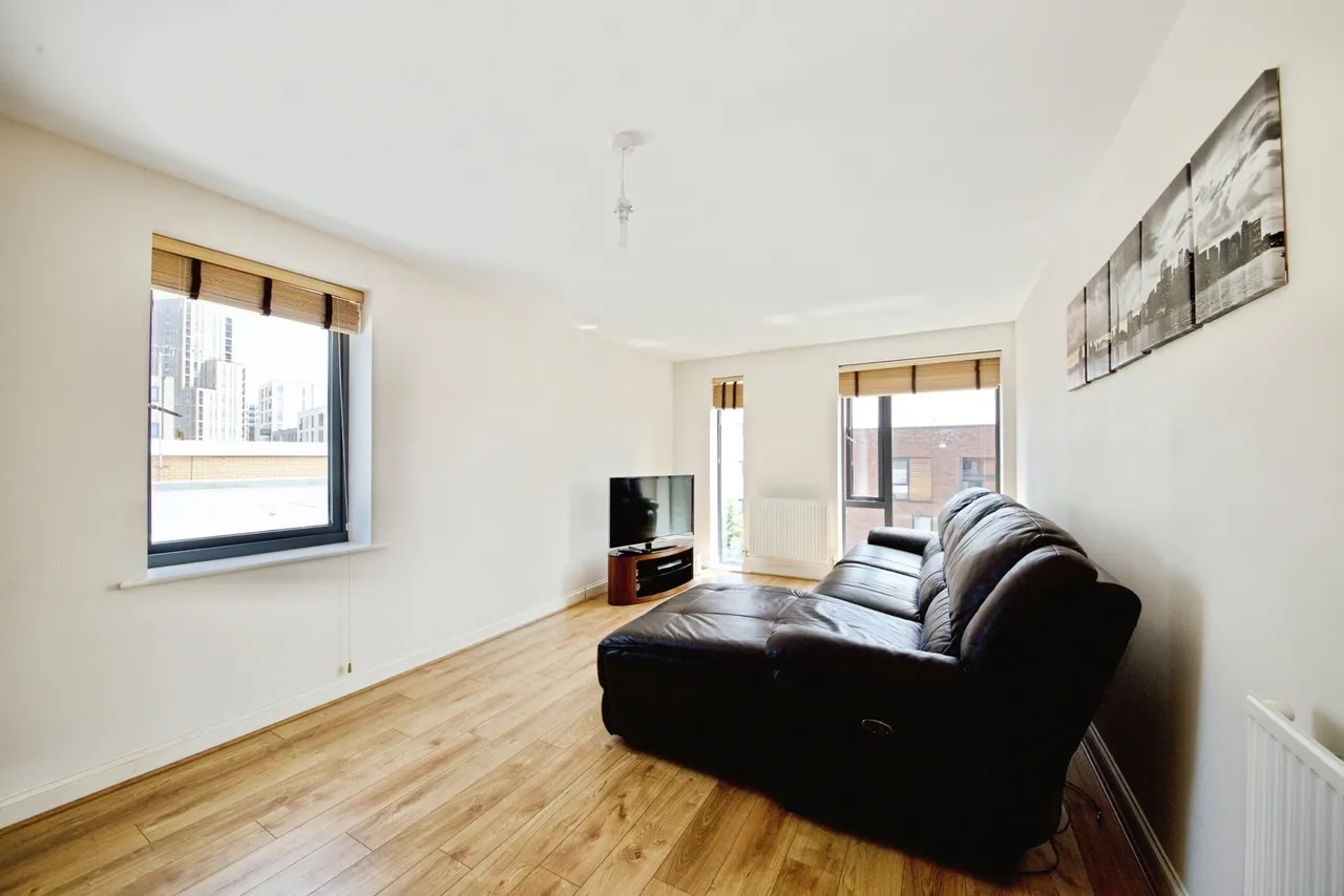 Mornington Close, London, NW9, photo 5