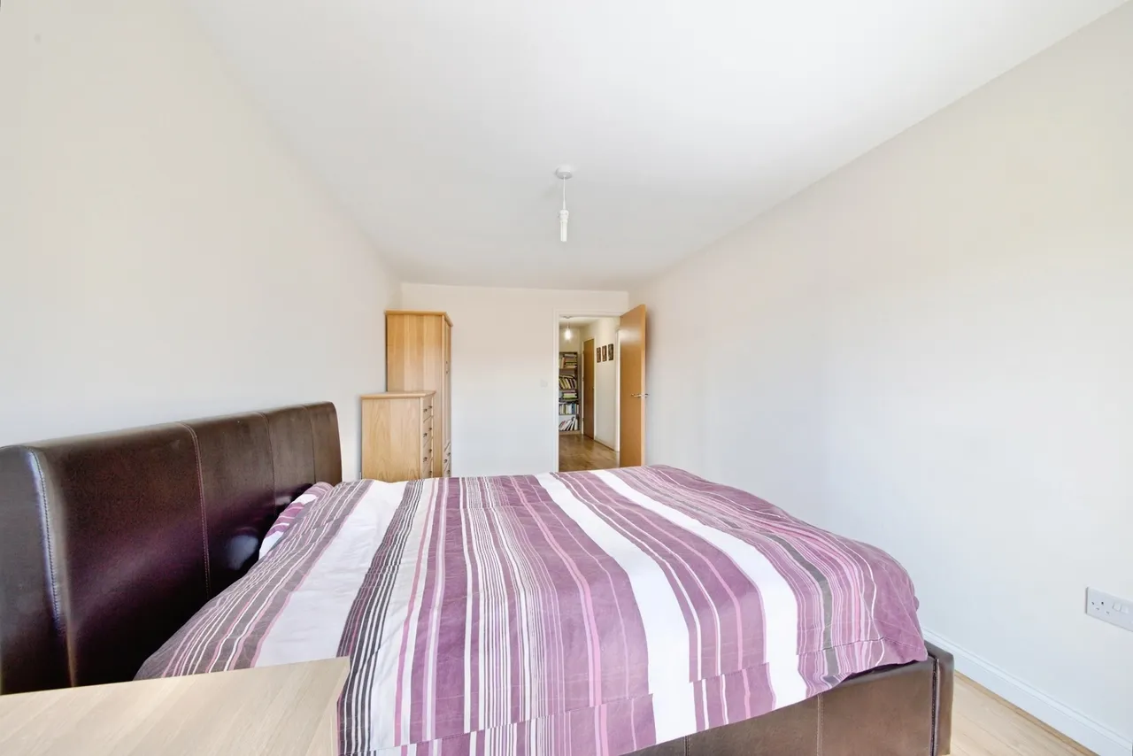Mornington Close, London, NW9, photo 7