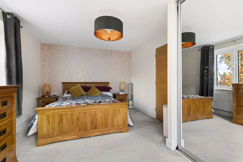 Percival Gardens, Row Town KT15 1FQ, photo 11