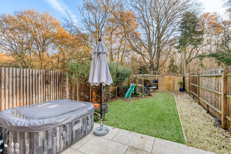 Percival Gardens, Row Town KT15 1FQ, photo 14
