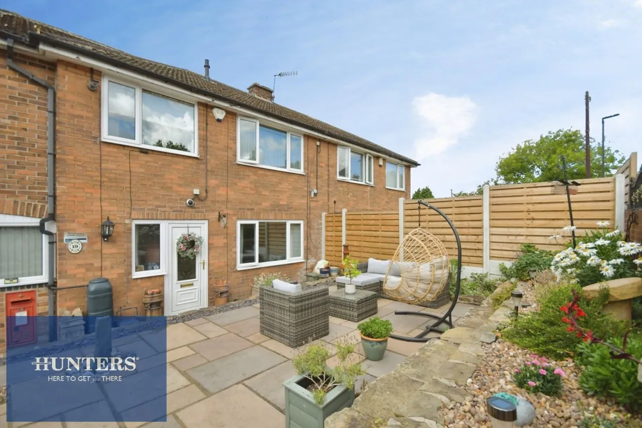 Newbridge Lane, Old Whittington, Chesterfield, S41 9JQ, photo 2