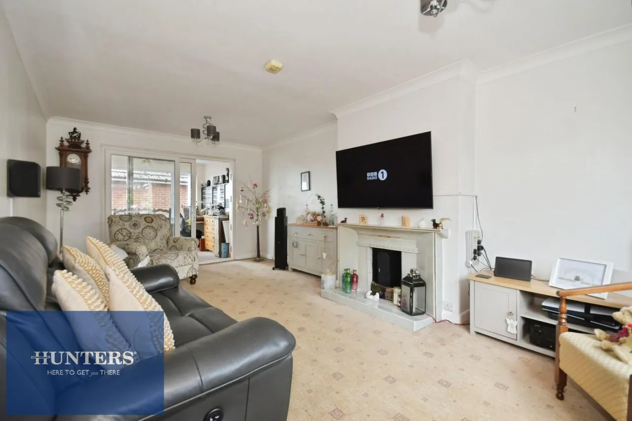 Newbridge Lane, Old Whittington, Chesterfield, S41 9JQ, photo 6