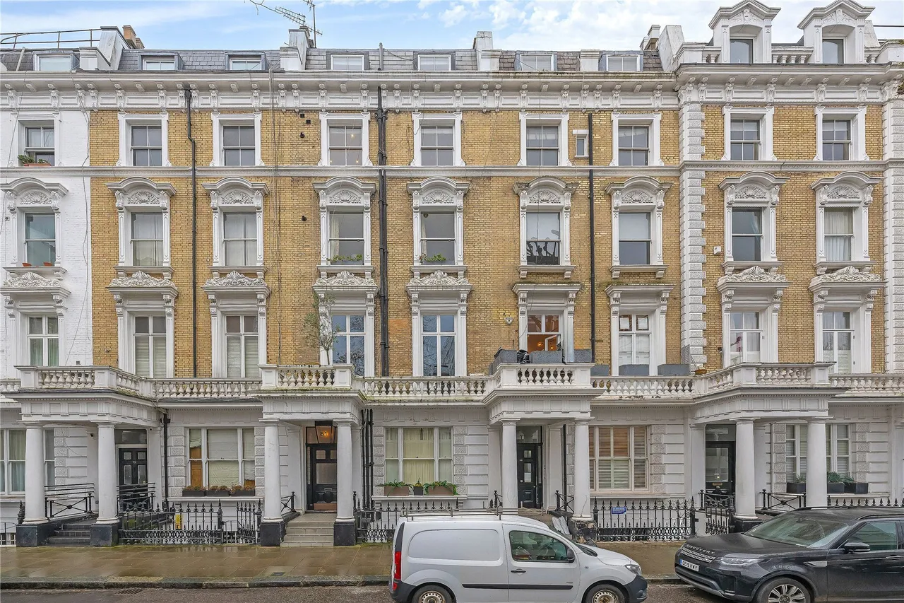 2 bed flat for sale, Linden Gardens, London, W2