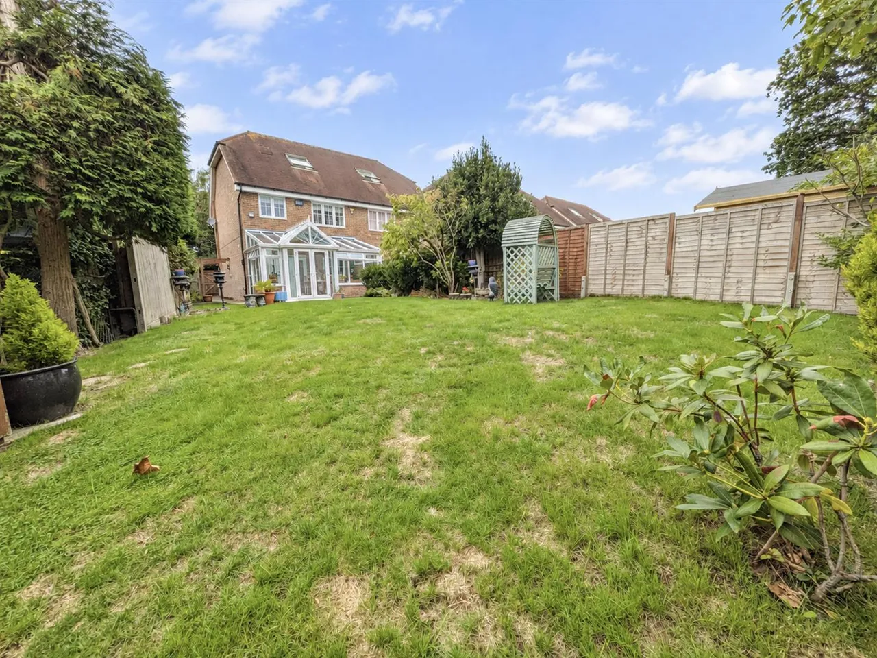 Snatts Road, Uckfield, TN22, photo 2