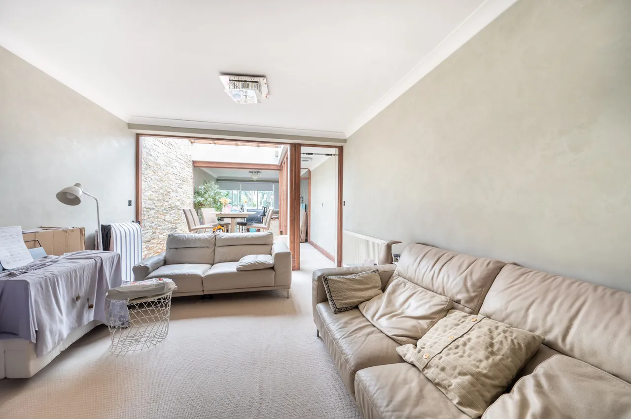 2 bed flat to rent — 118 The Colonnades, 34 Porchester Square, London