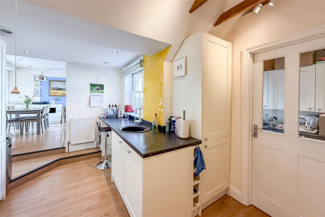 Sopwell Lane, St. Albans, Hertfordshire, AL1 1RS, photo 3