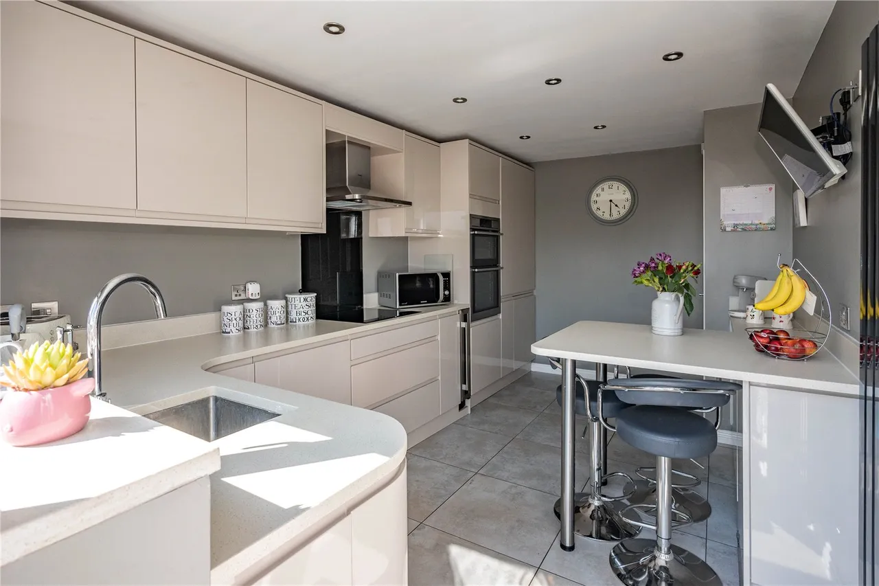 Valencia Road, Bromsgrove, Worcestershire, B60 2SA, photo 4