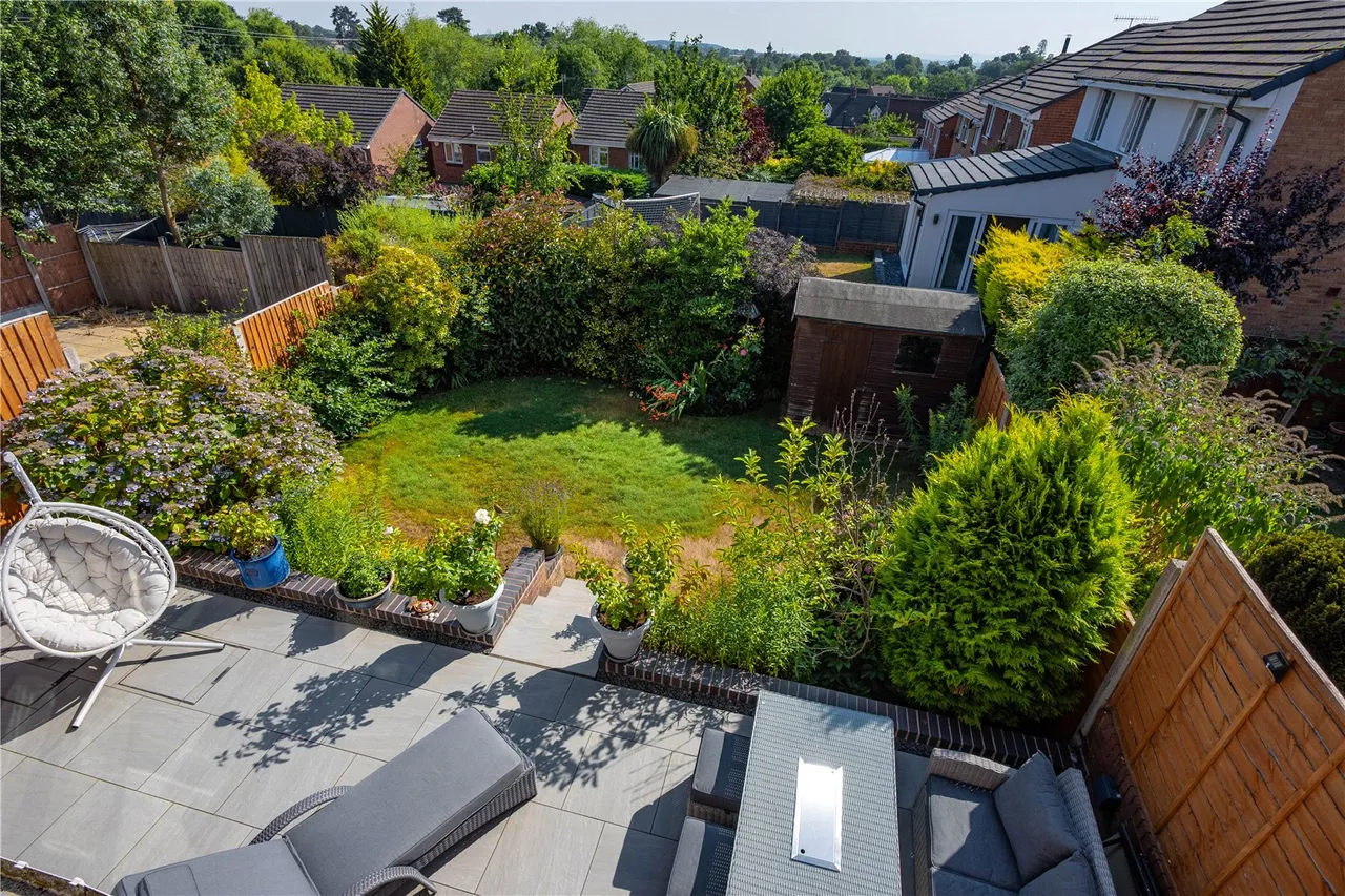 Valencia Road, Bromsgrove, Worcestershire, B60 2SA, photo 14