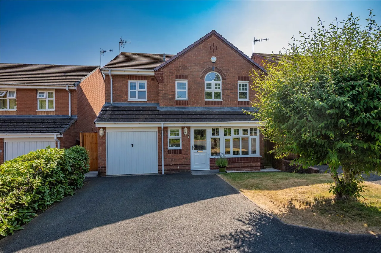 Valencia Road, Bromsgrove, Worcestershire, B60 2SA, photo 30