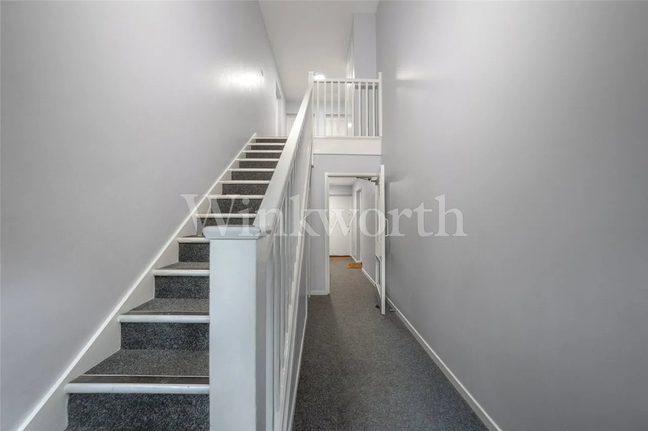 Woodvale Way, London, NW11, photo 2