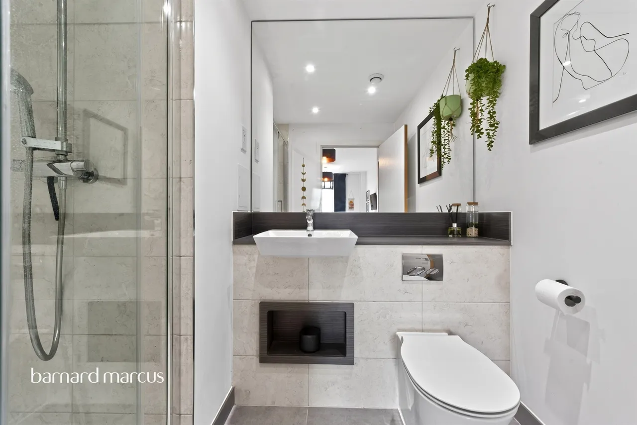 Lane, Hounslow, TW3, photo 10