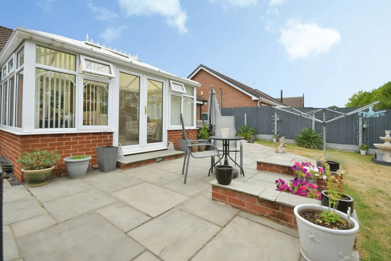 Alma Street, North Wingfield, Chesterfield, Derbyshire, S42, photo 19