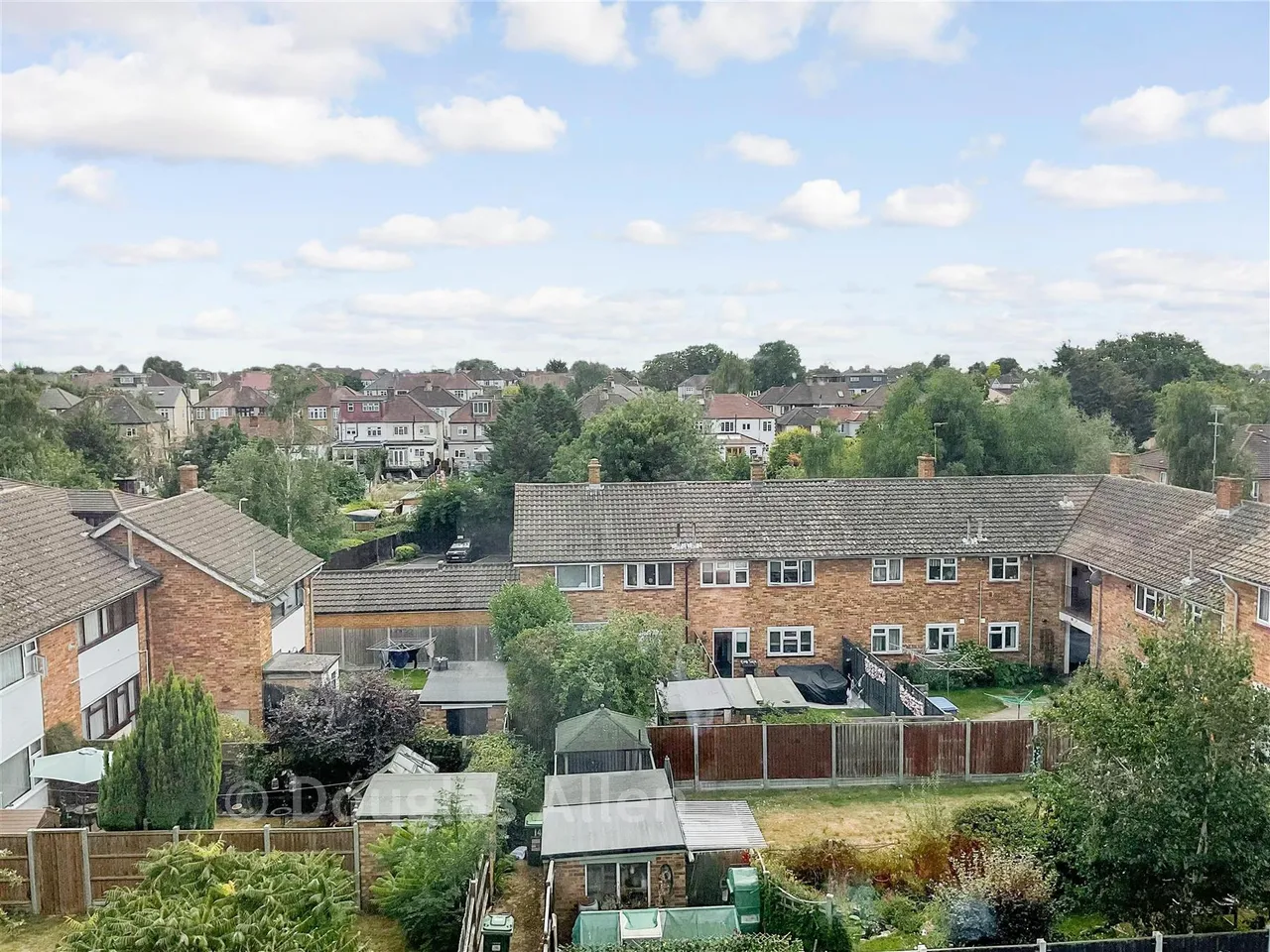 Victor Approach, Hornchurch, RM12, photo 2