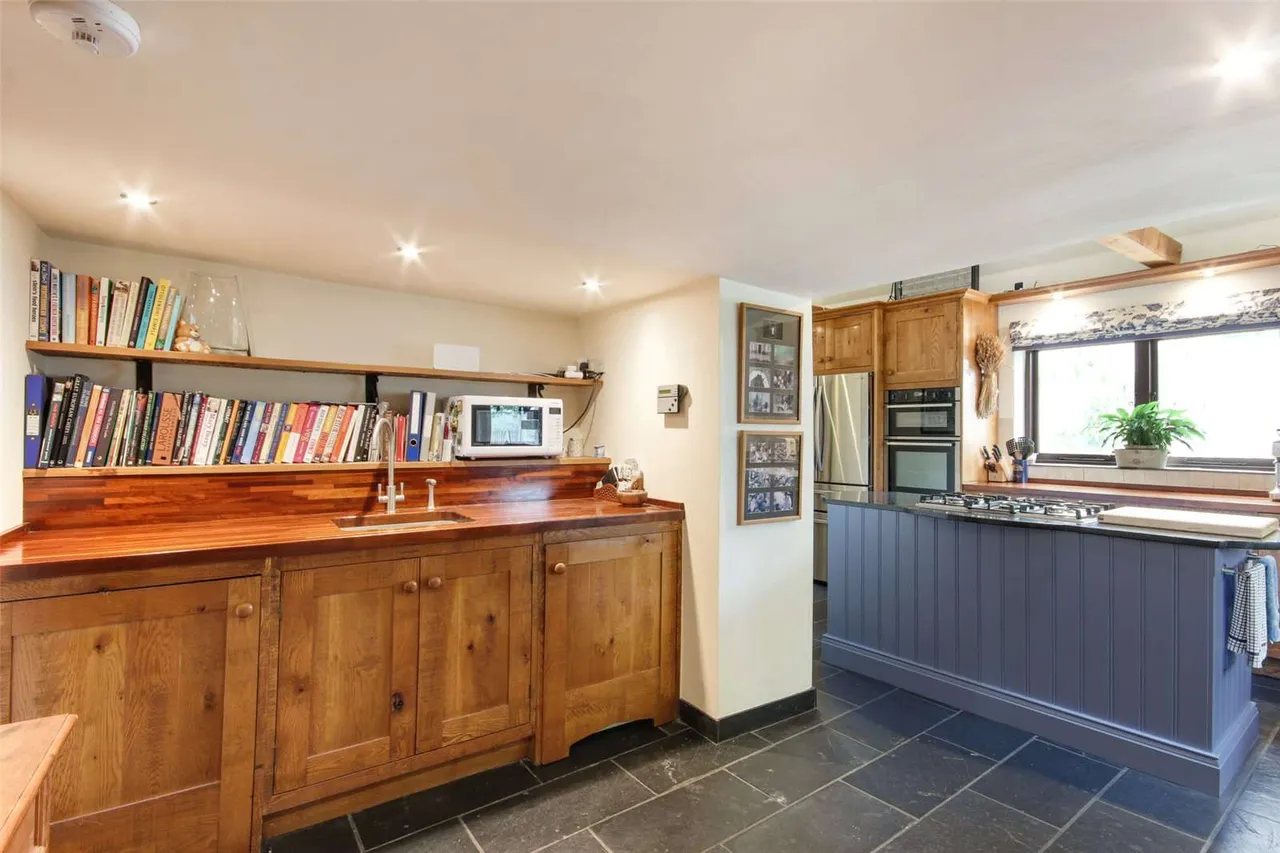 Bourne Lane, Plaxtol, Sevenoaks, Kent, TN15 0RE, photo 11