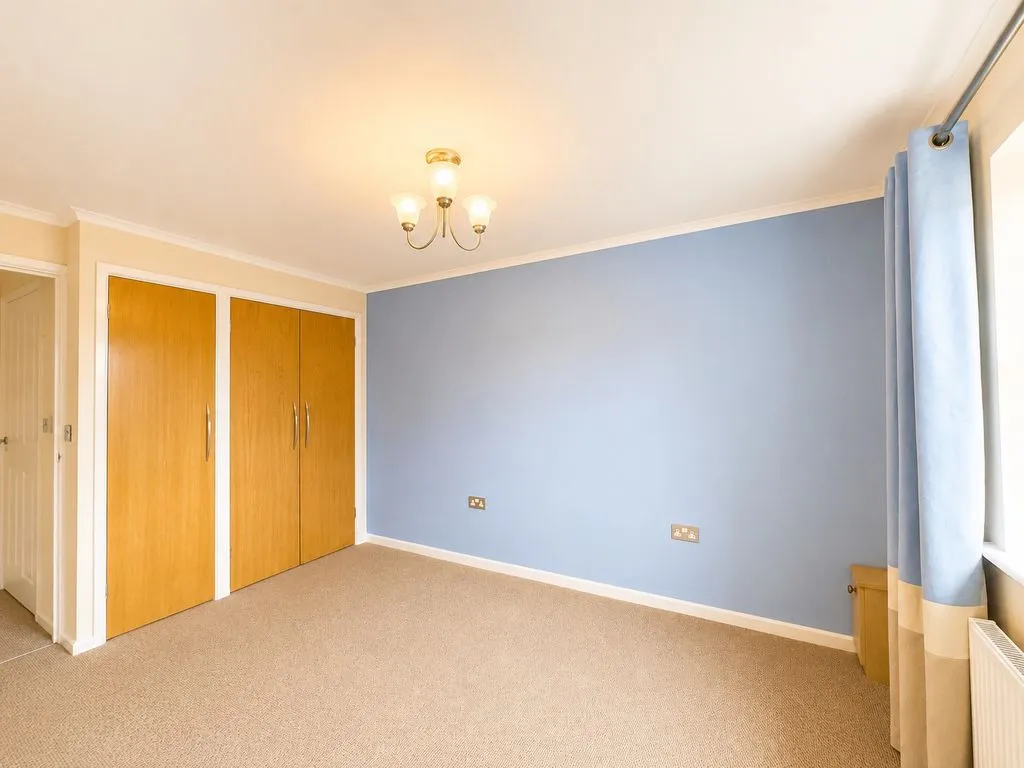 Kestrel Court, Burntwood, WS7, photo 7