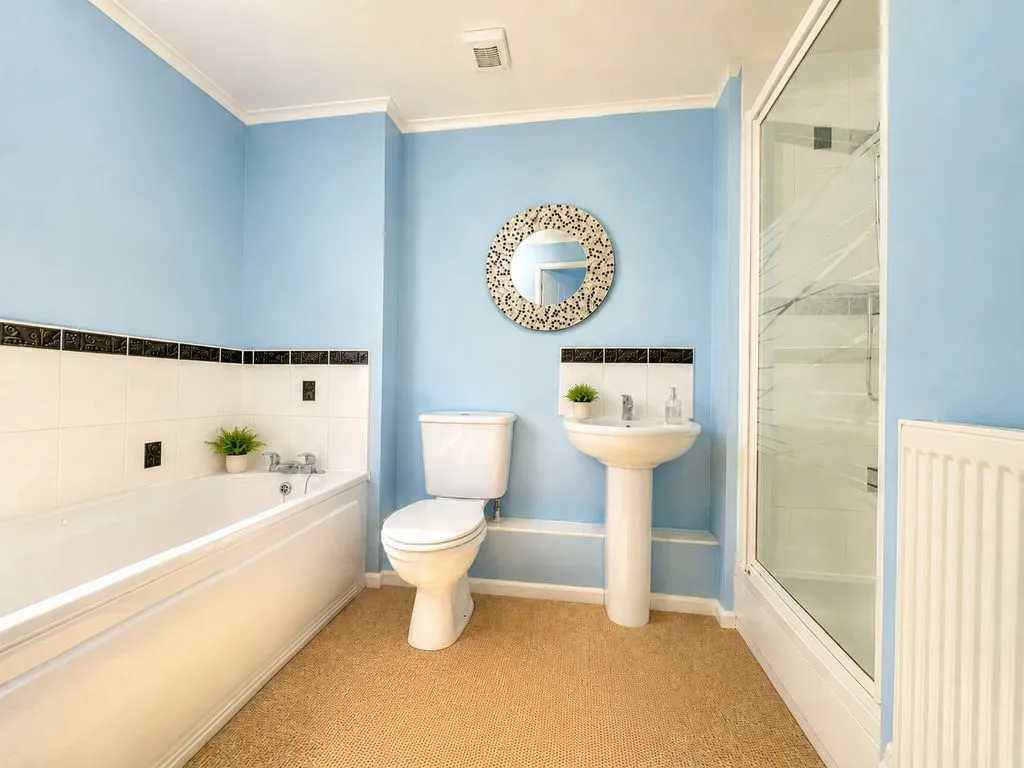 Kestrel Court, Burntwood, WS7, photo 8