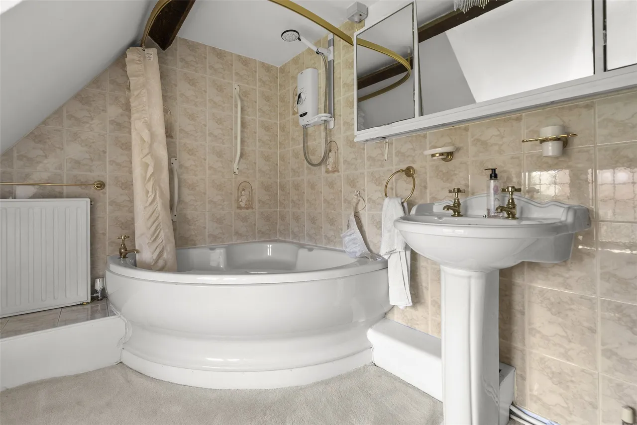 Stoke Road, Gloucestershire, Bishops Cleeve, GL52 8RP, photo 16