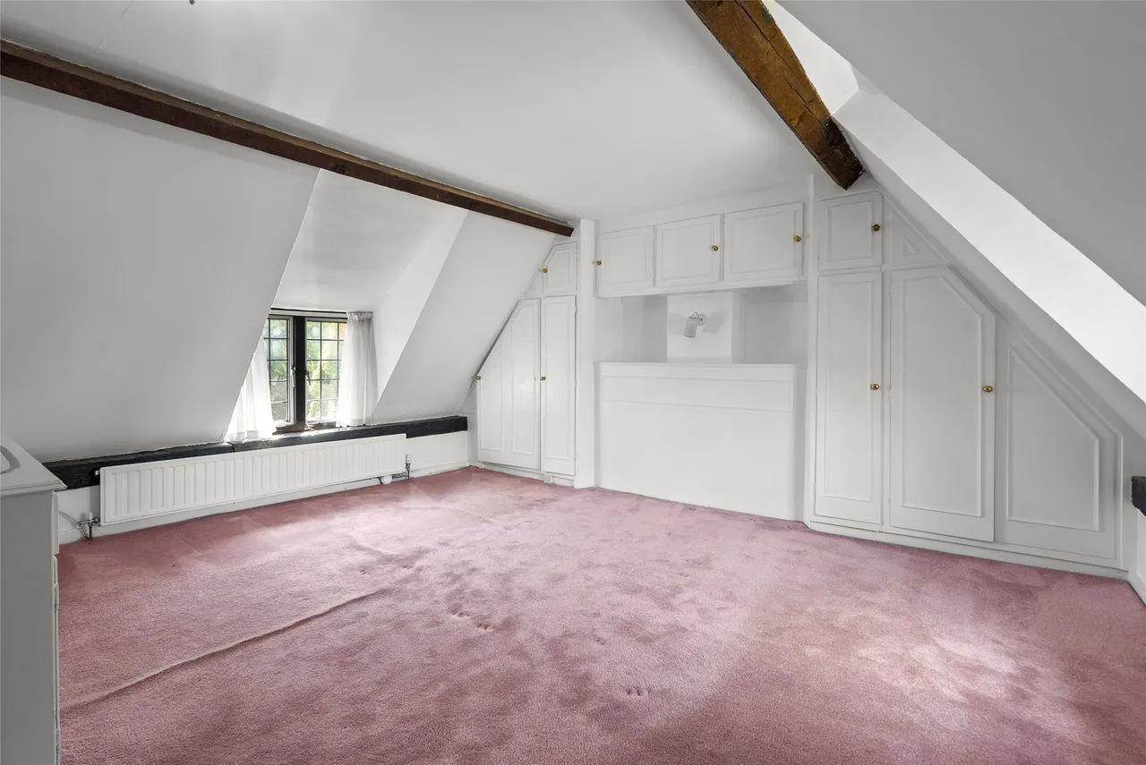 Stoke Road, Gloucestershire, Bishops Cleeve, GL52 8RP, photo 11