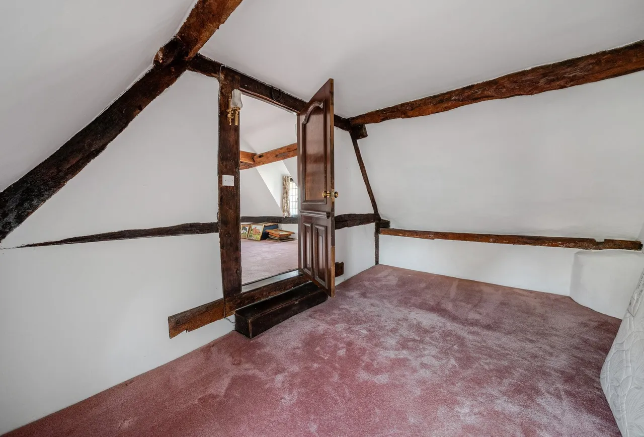 Stoke Road, Gloucestershire, Bishops Cleeve, GL52 8RP, photo 10