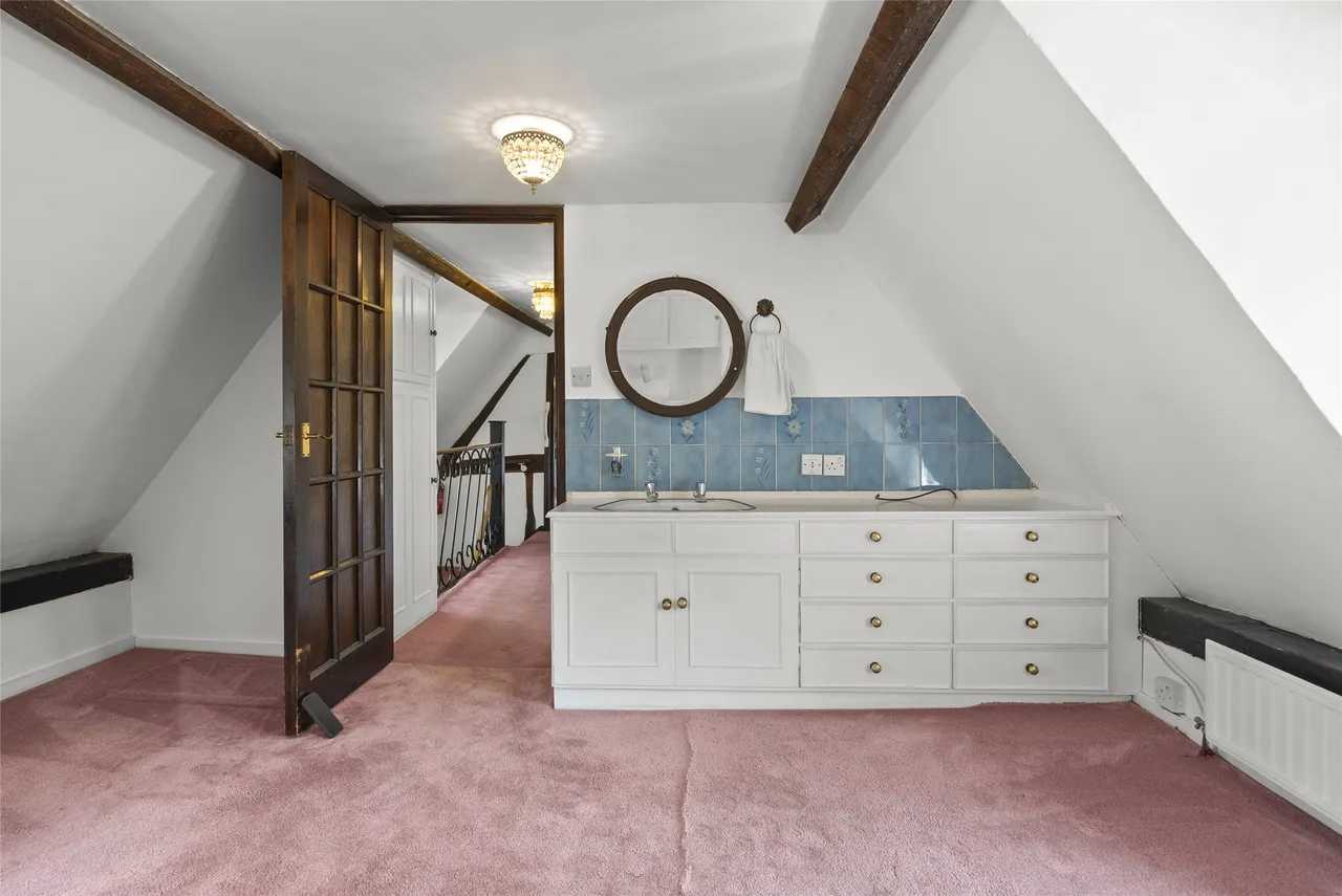 Stoke Road, Gloucestershire, Bishops Cleeve, GL52 8RP, photo 12