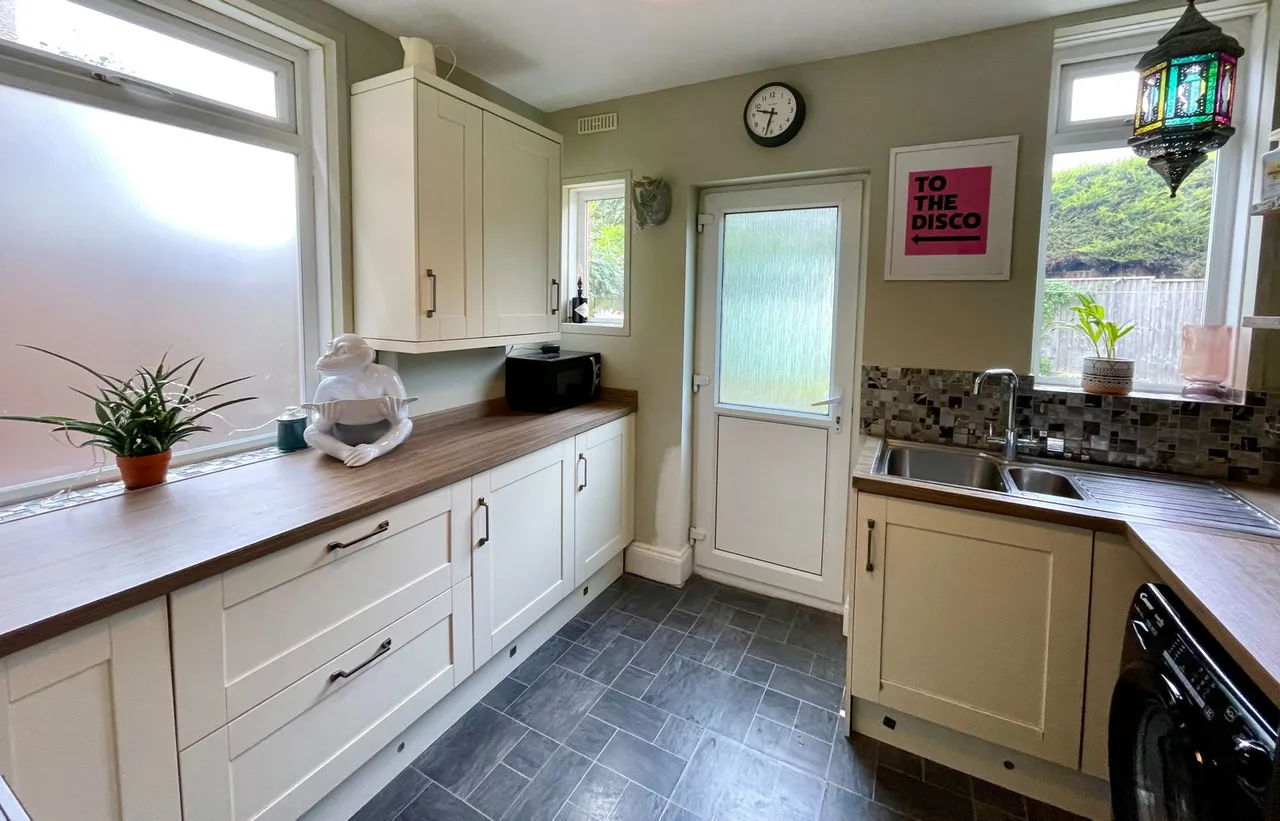 The Avenue, Moordown, Bournemouth, BH9 2UU, photo 9