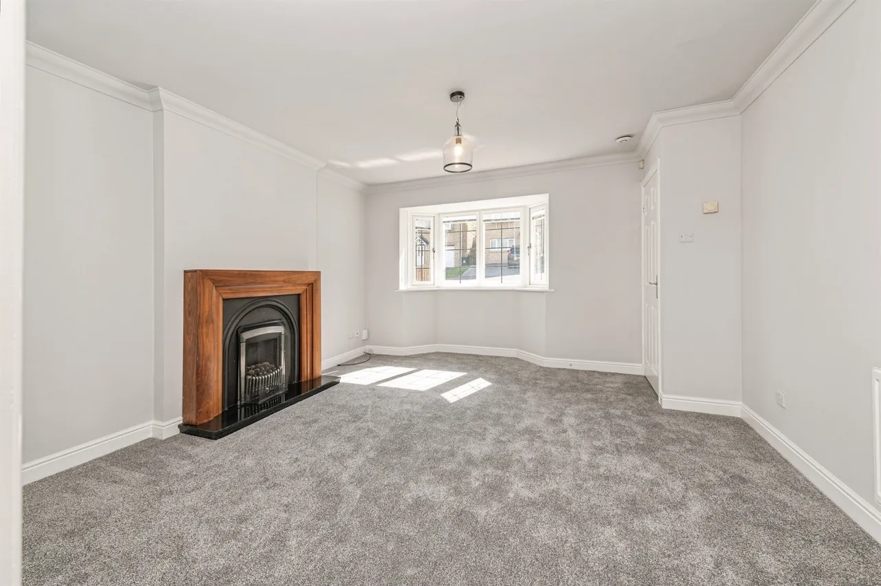 Banks Road, Linthwaite, Huddersfield, photo 7