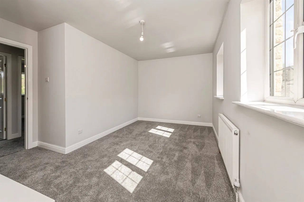 Banks Road, Linthwaite, Huddersfield, photo 8
