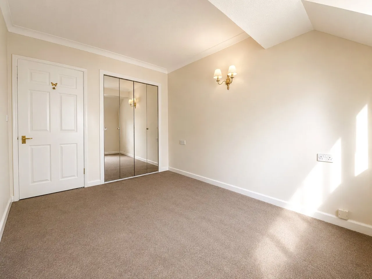 Charles Street, Petersfield, GU32, photo 6