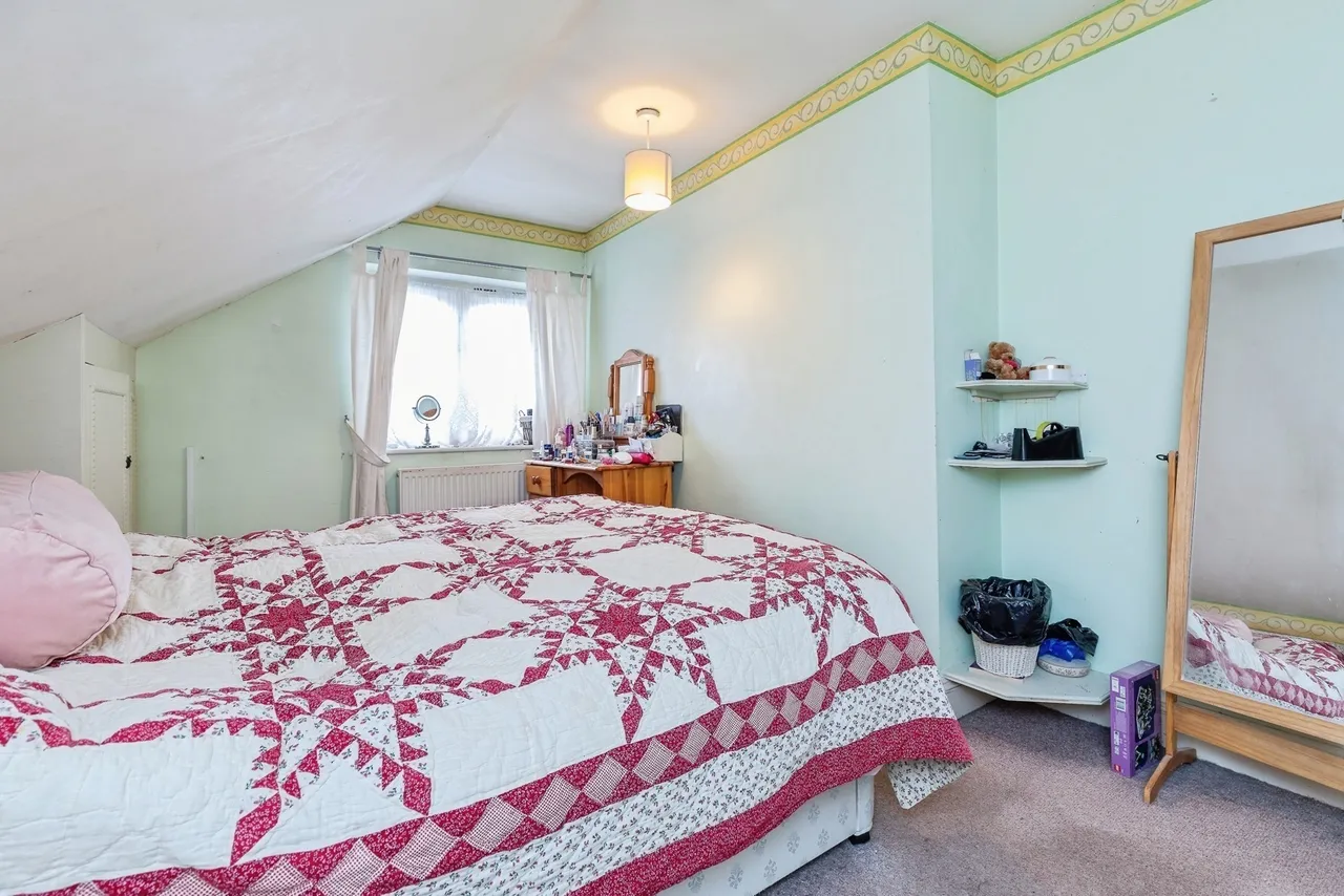 Gerrard Avenue, Rochester, ME1, photo 14