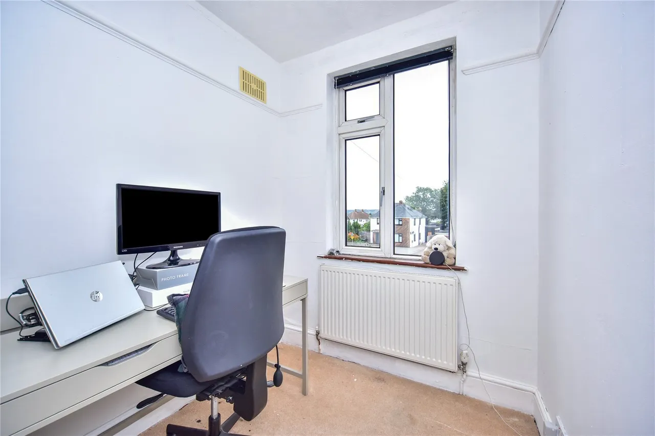 Sutton Road, MAIDSTONE, Kent, ME15, photo 11