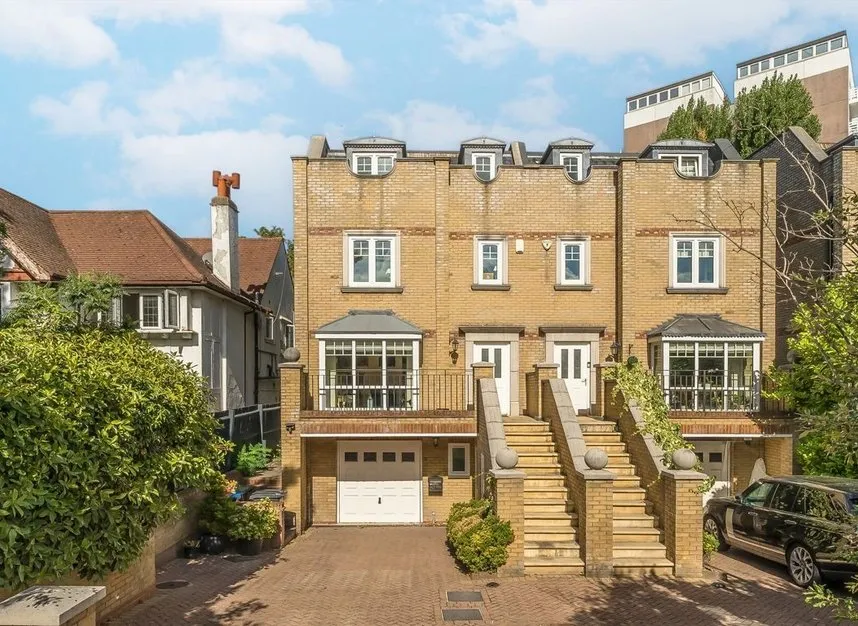 5 bed house for sale — Kingston Hill, Kingston Upon Thames, KT2