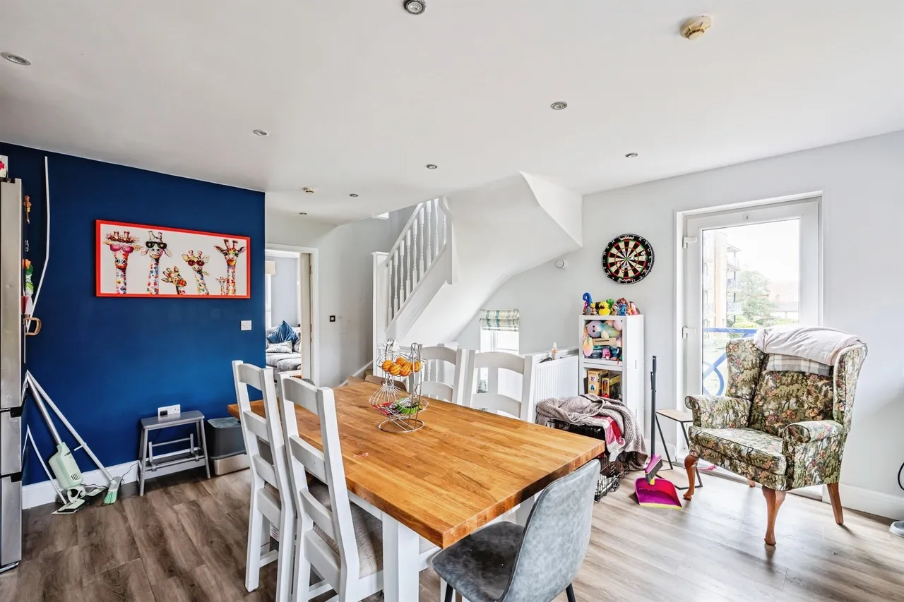 Dominica Court, Eastbourne, BN23, photo 7