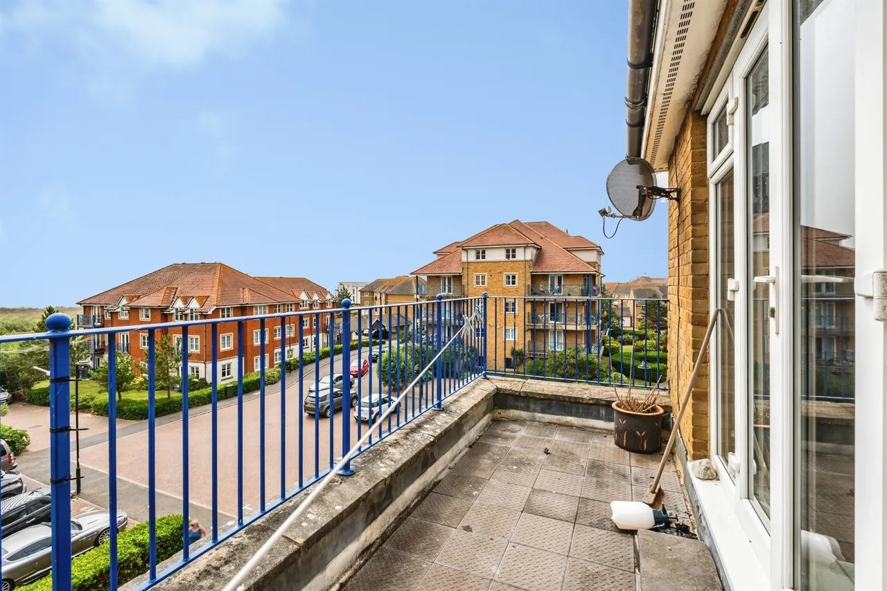 Dominica Court, Eastbourne, BN23, photo 16