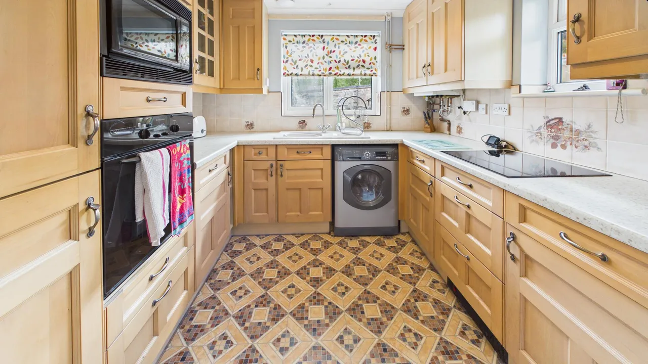 Wingfield, Orton Goldhay, photo 7