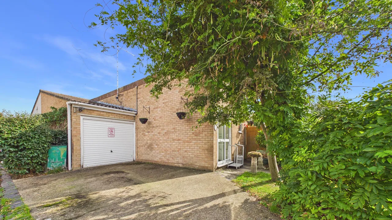 Wingfield, Orton Goldhay, photo 4
