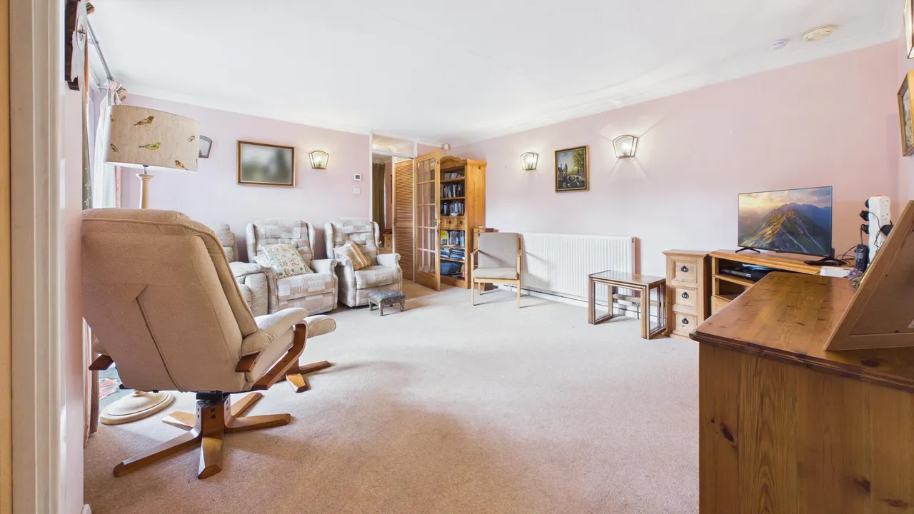 Wingfield, Orton Goldhay, photo 6