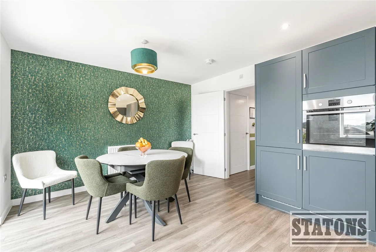 Sika Gardens, Enfield, EN2 8GP, photo 9