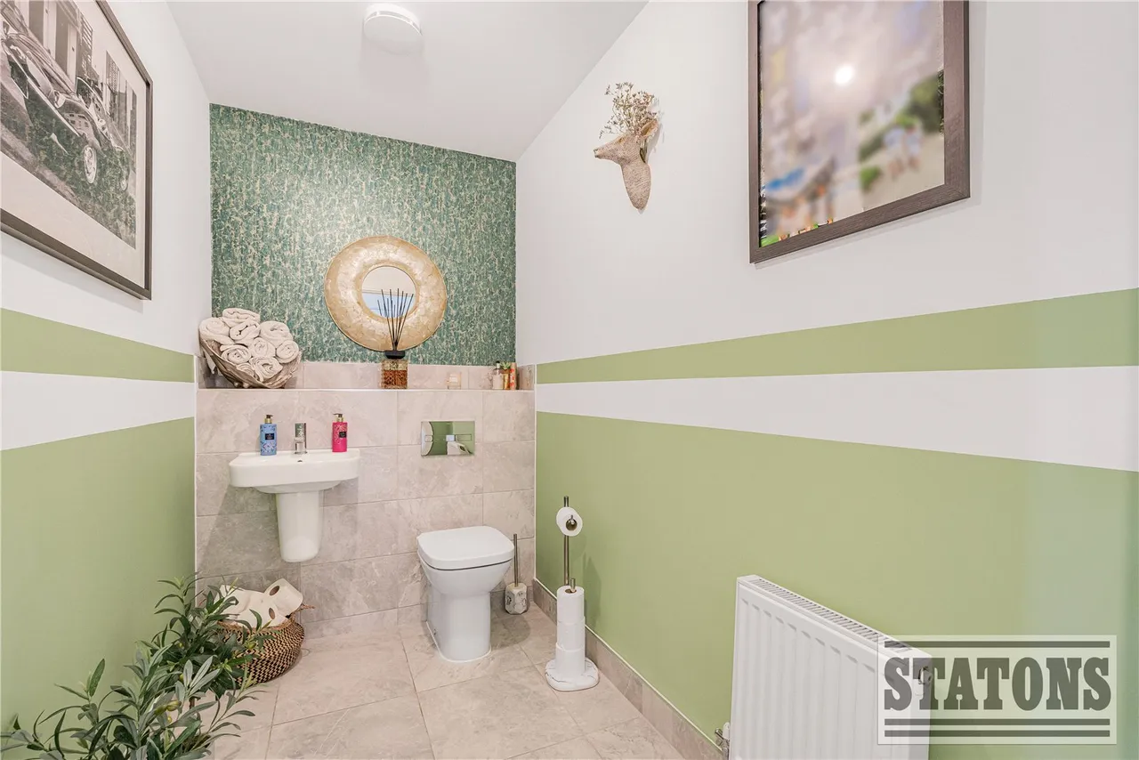 Sika Gardens, Enfield, EN2 8GP, photo 12