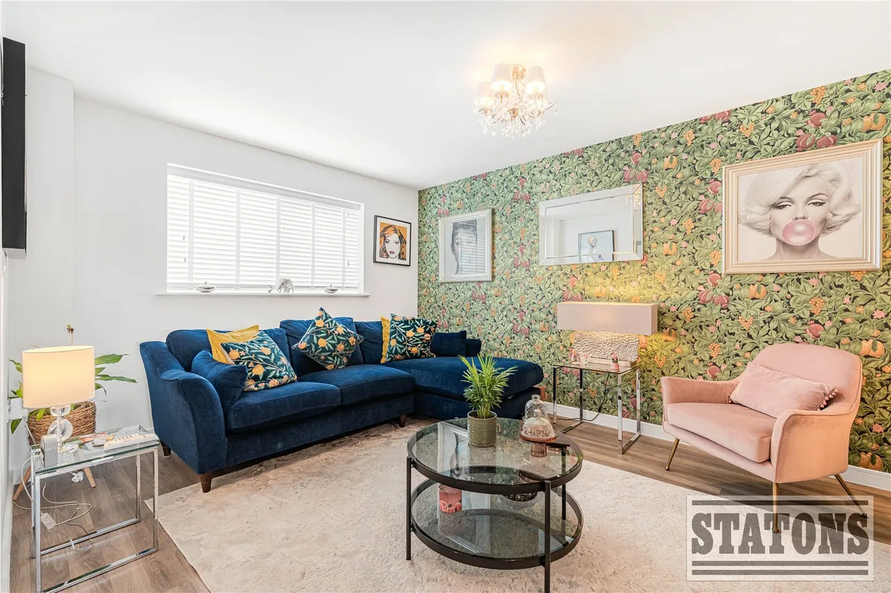 Sika Gardens, Enfield, EN2 8GP, photo 7
