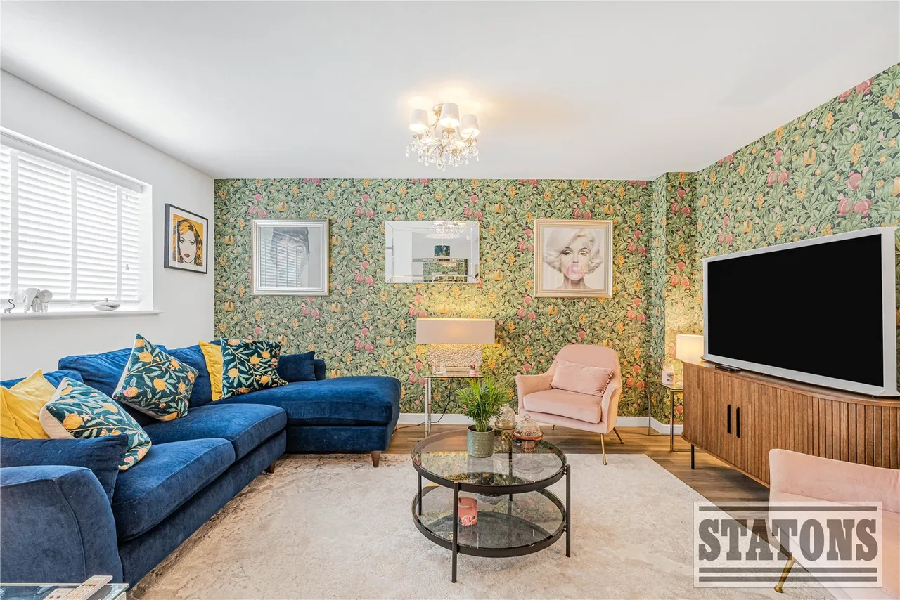 Sika Gardens, Enfield, EN2 8GP, photo 5