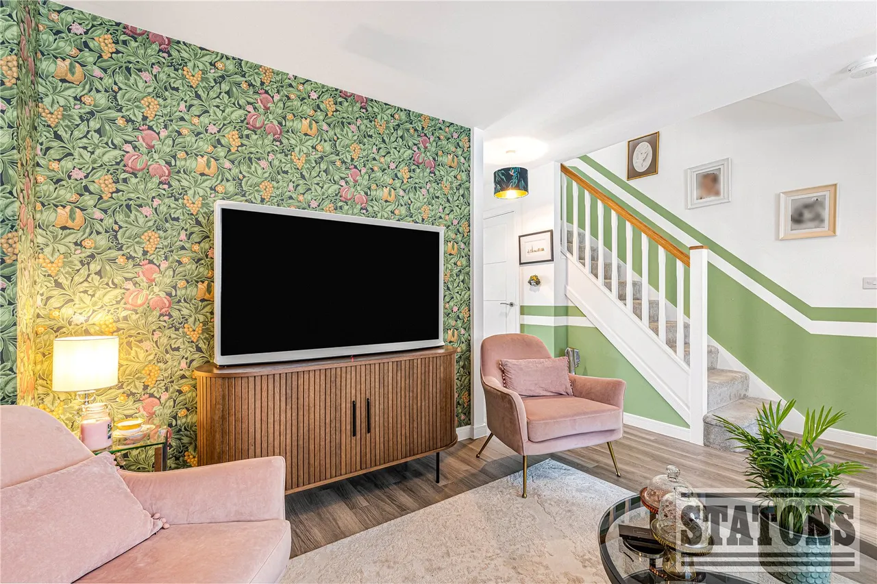 Sika Gardens, Enfield, EN2 8GP, photo 6