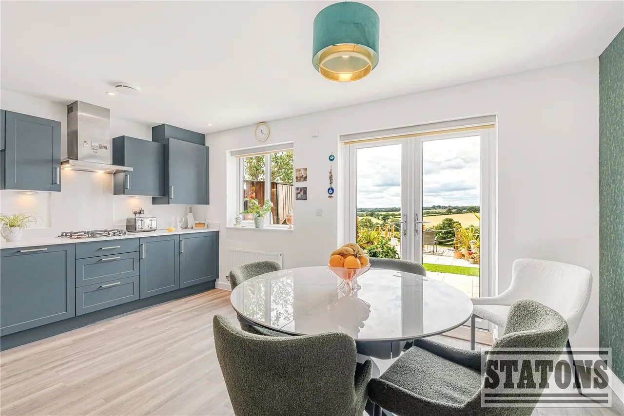 Sika Gardens, Enfield, EN2 8GP, photo 11