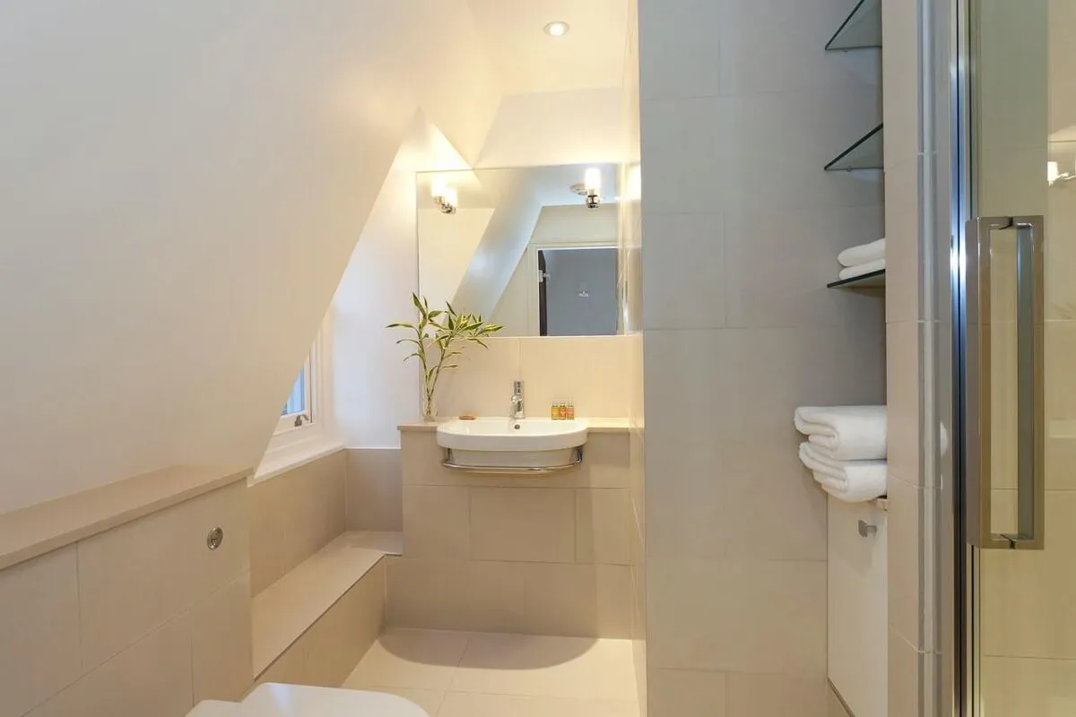 Tavistock Place, London, WC1H, photo 8