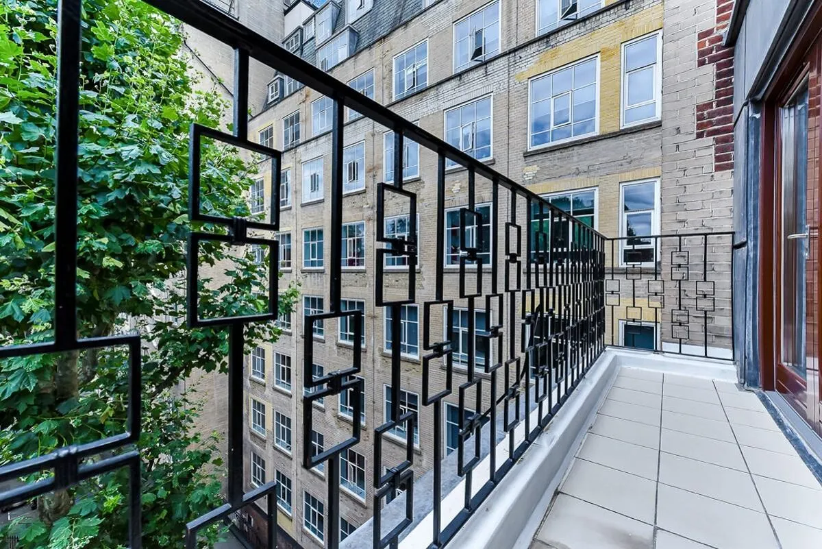 Tavistock Place, London, WC1H, photo 10