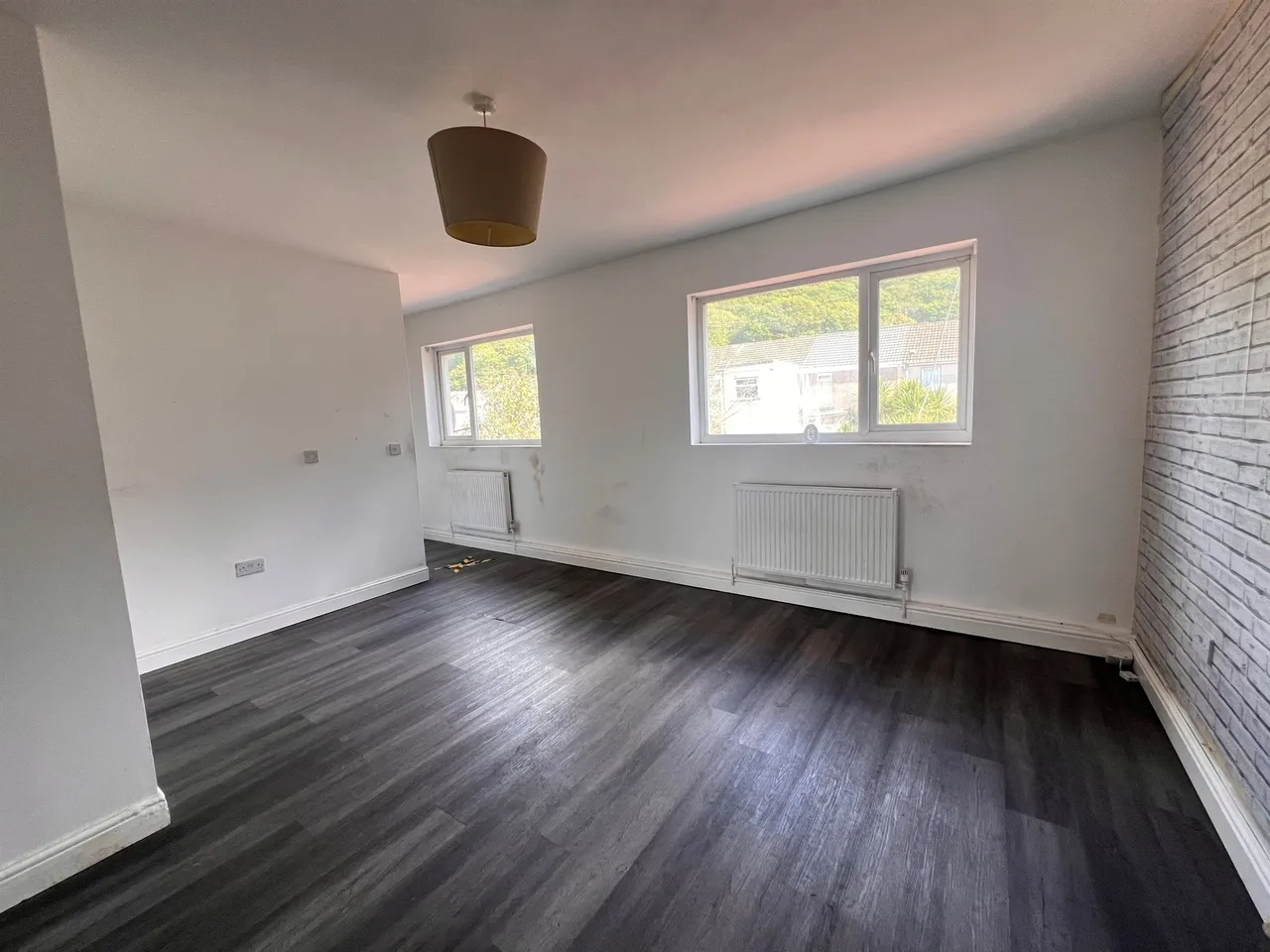 Hunter Street, Neath, SA11, photo 4