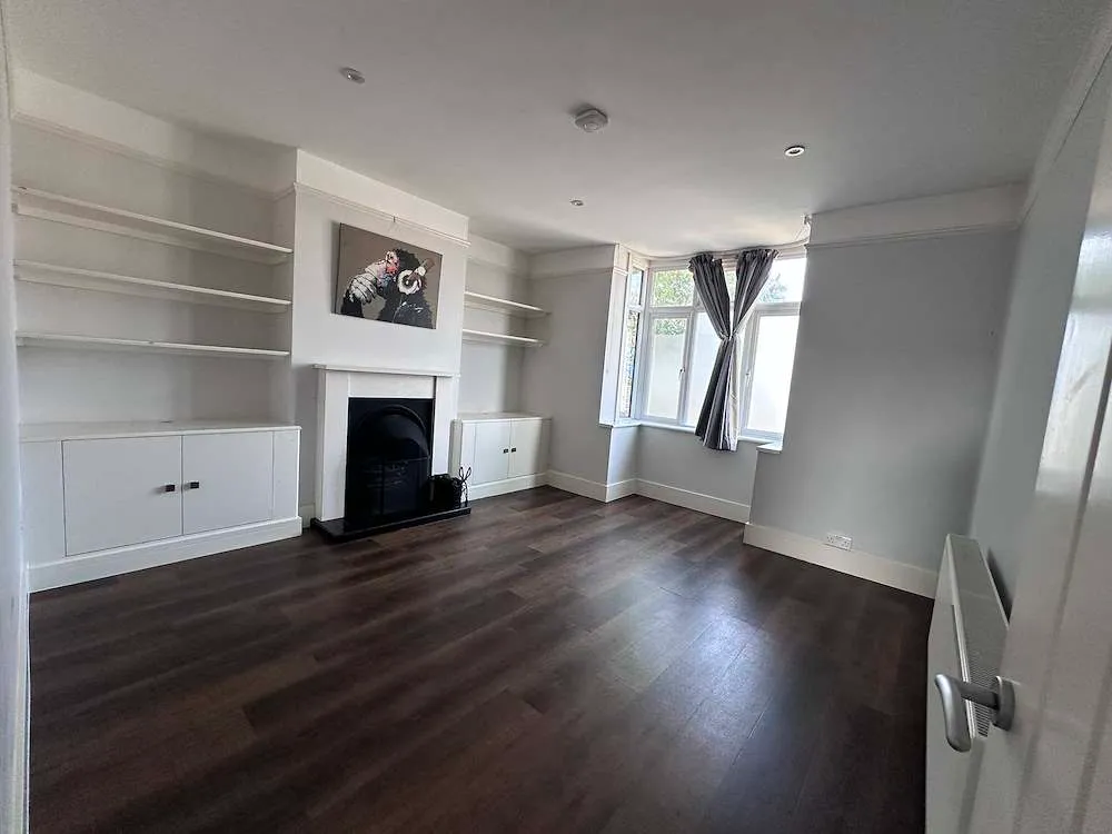 Worplesdon Road, Guildford, GU2, photo 10