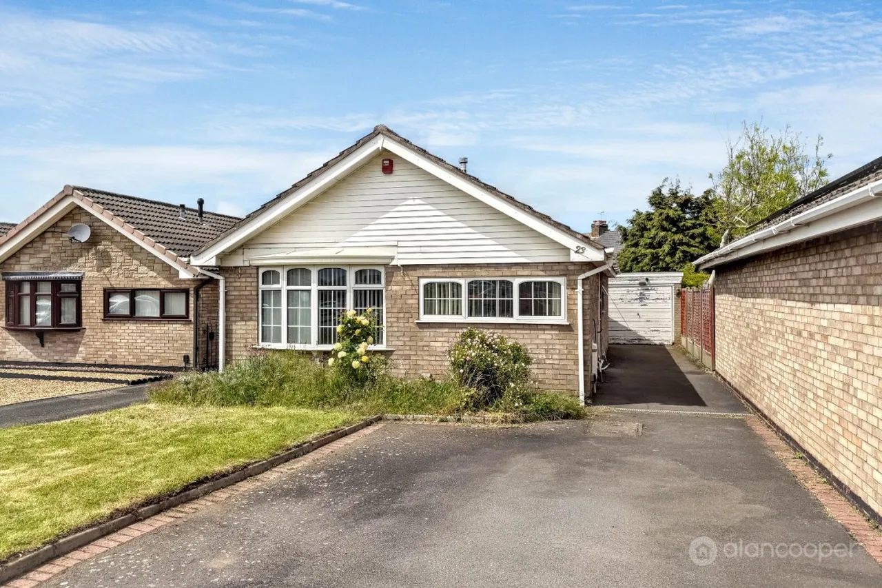 3 bed house for sale, Norfolk Crescent, Lindley Park, CV10