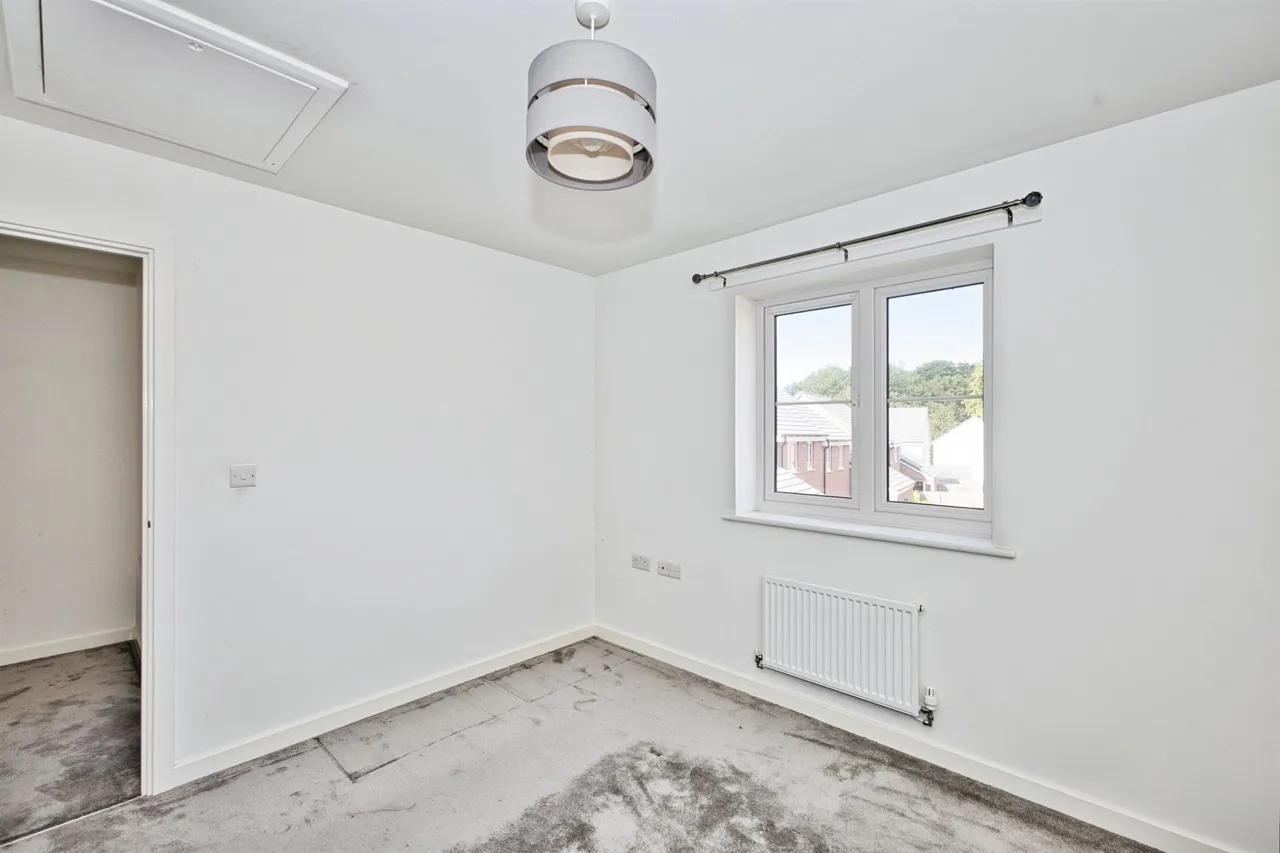 Kingfisher Drive, Houndstone, Yeovil, photo 9