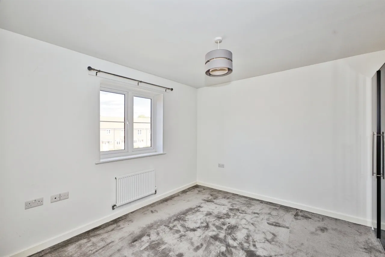 Kingfisher Drive, Houndstone, Yeovil, photo 7