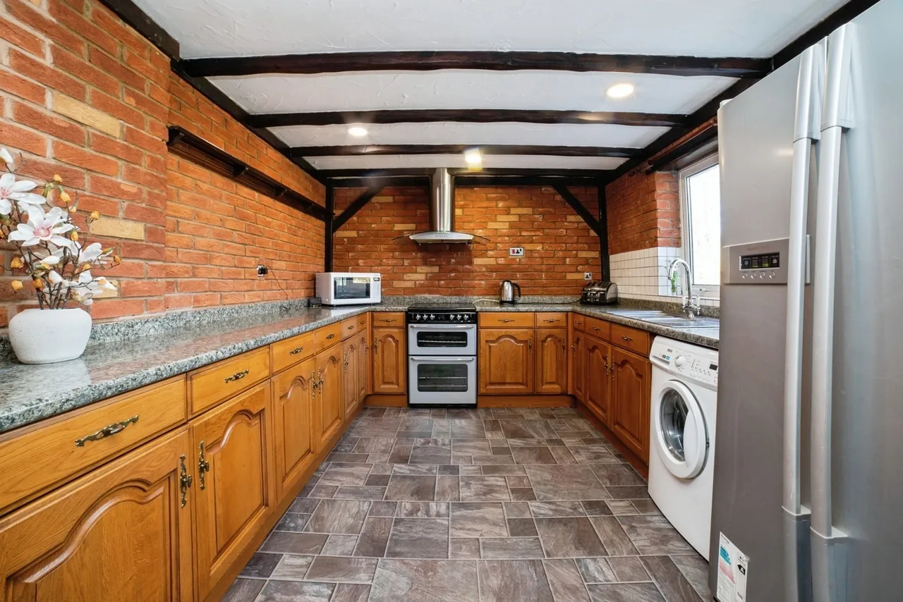 Ashland Road West, Sutton-in-Ashfield, NG17, photo 3